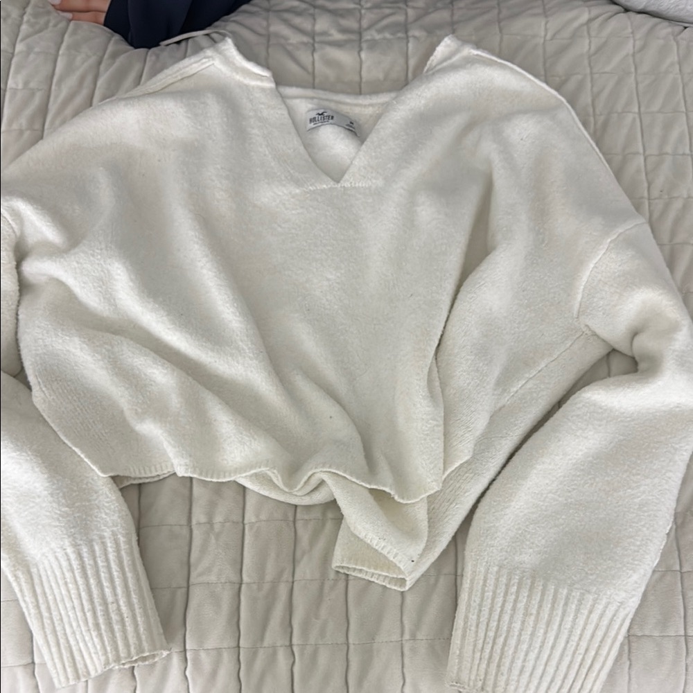 Cozy White V-Neck Sweater